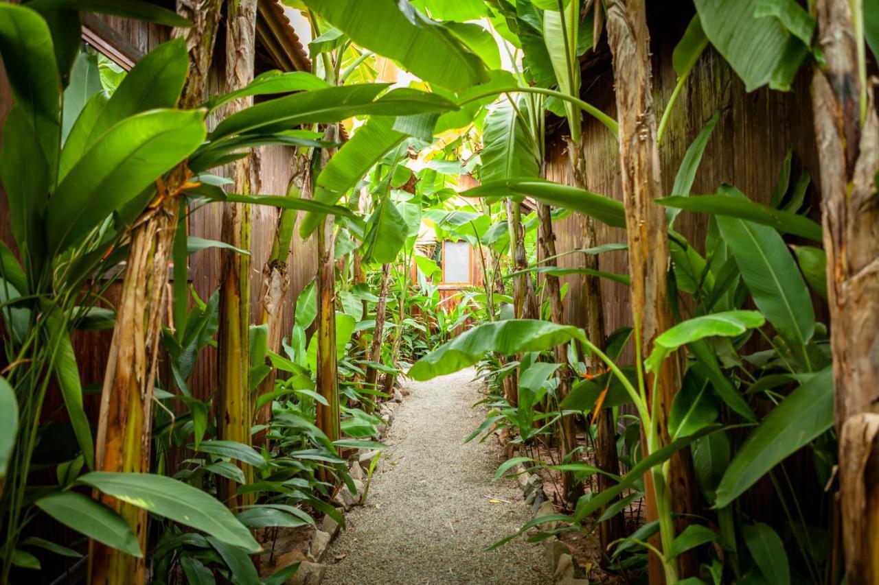 Authentic Khmer Village Resort Siem Reap Esterno foto