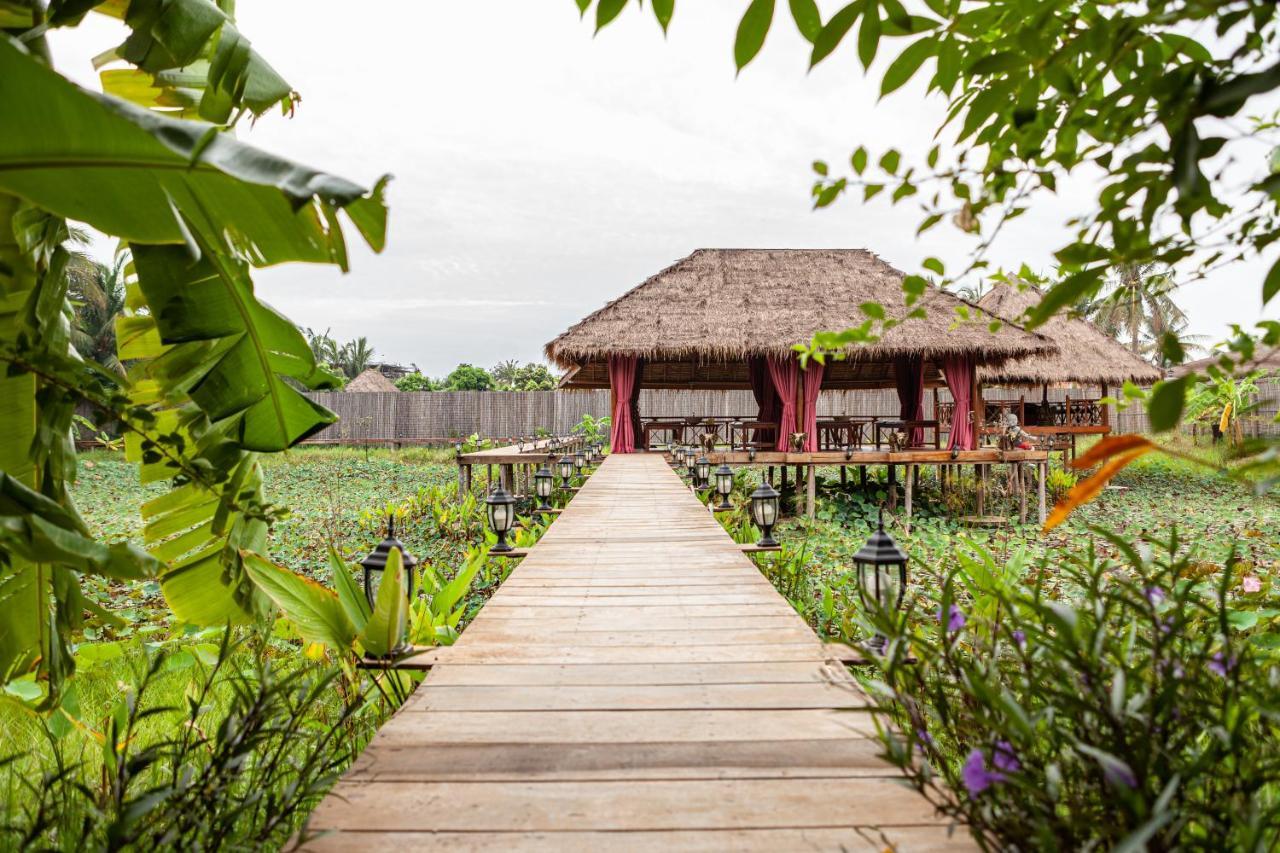 Authentic Khmer Village Resort Siem Reap Esterno foto