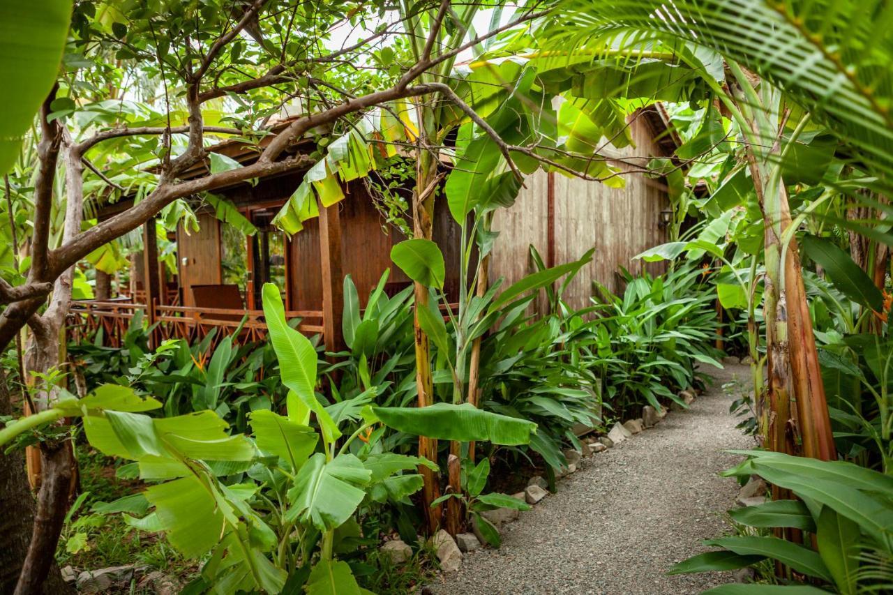 Authentic Khmer Village Resort Siem Reap Esterno foto