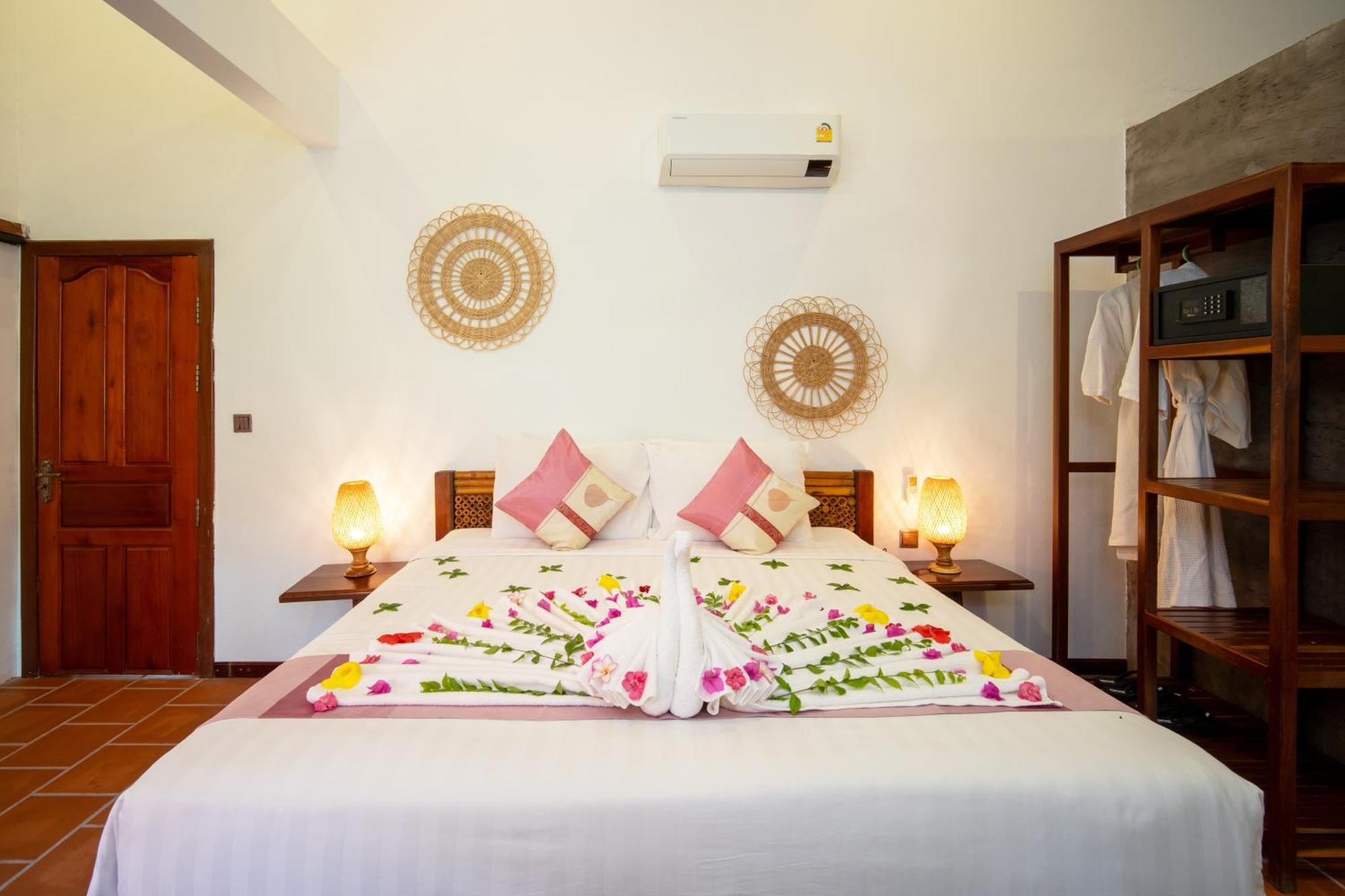 Authentic Khmer Village Resort Siem Reap Esterno foto